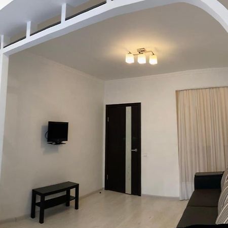 New Cosy Apartment Лвив Екстериор снимка