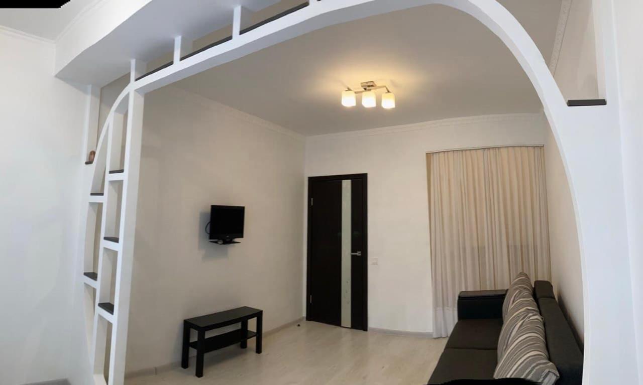 New Cosy Apartment Лвив Екстериор снимка